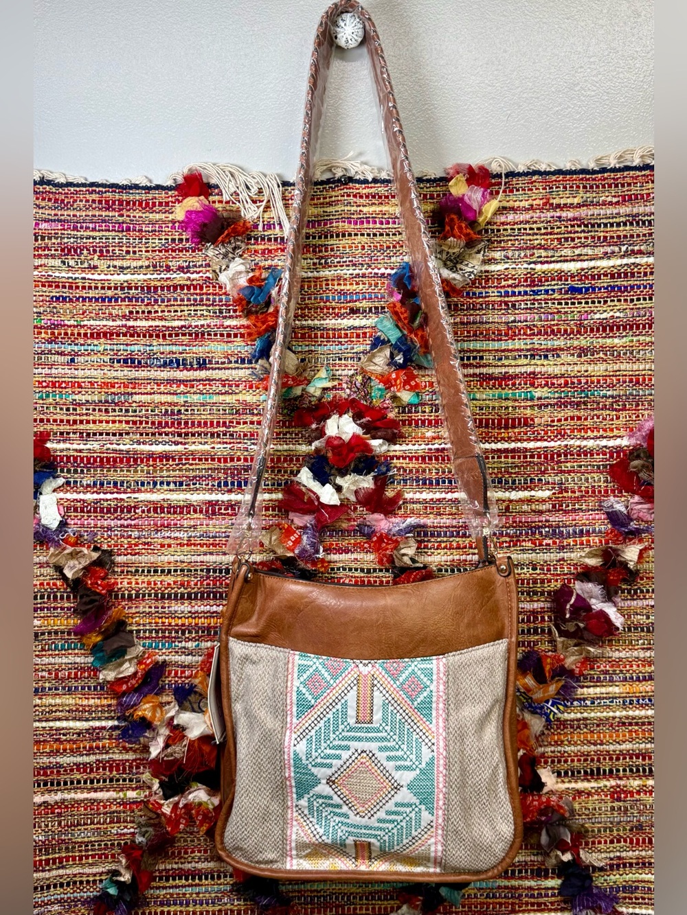 Jen & Co Boho Embroidered Crossbody Bag - Tan with Mint & Pink Accent NWT Vegan